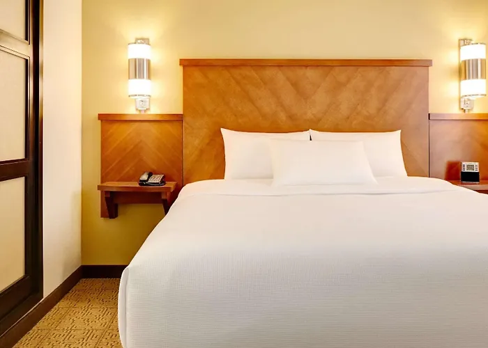 Hyatt Place Airport Hotel