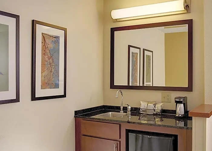 Hyatt Place Airport 3* Tucson