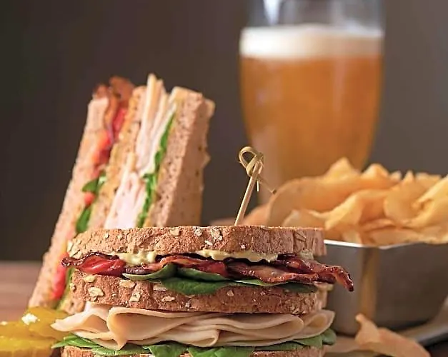 Hotel Hyatt Place Airport 3*